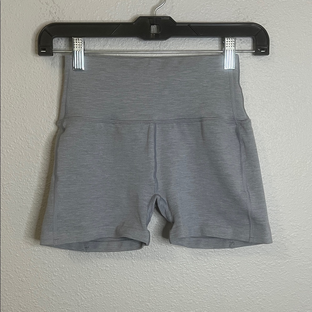 Alphalete Amplify Short Light Gray Size Small